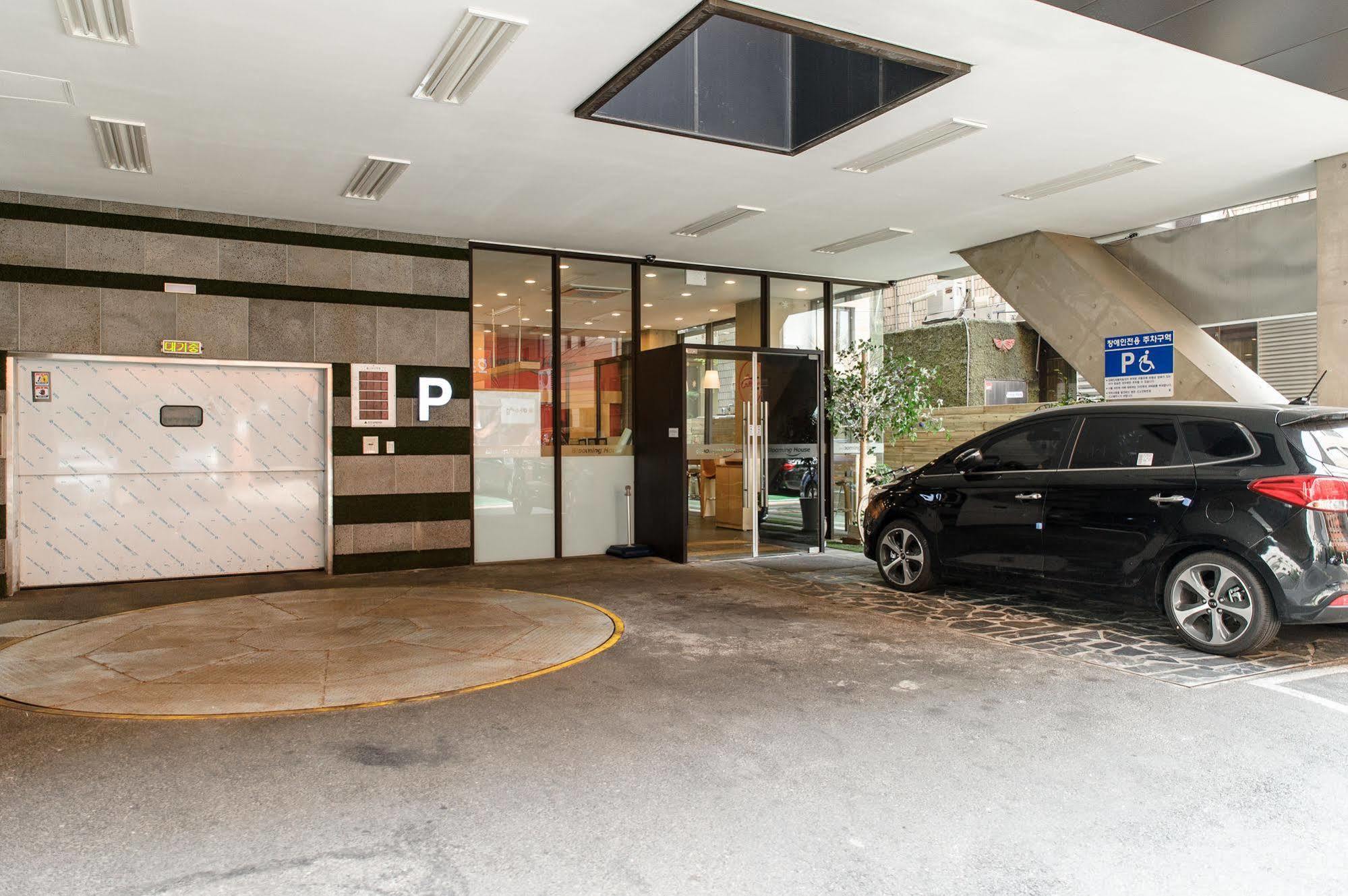 Blooming House Residence Seul Esterno foto